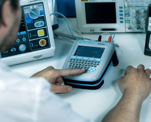 Defibrillation Analyzer Calibration