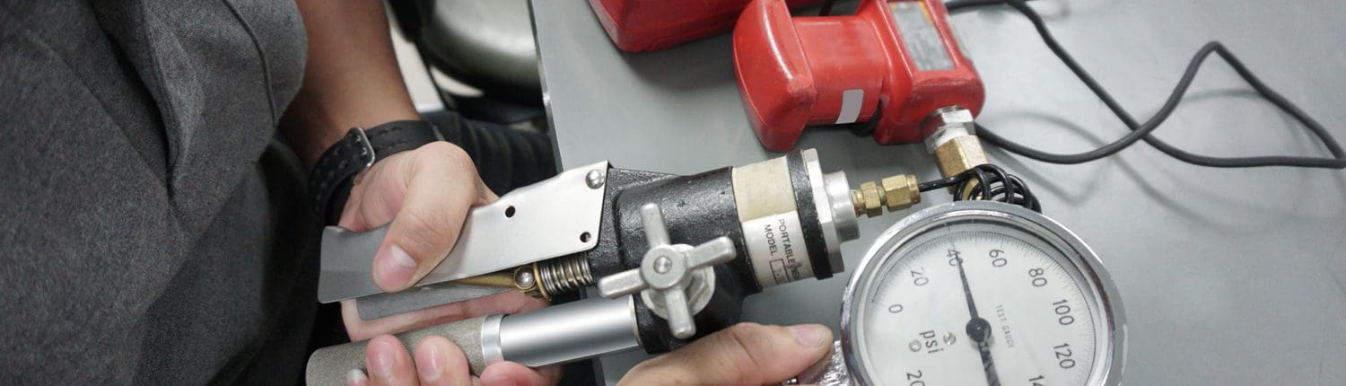 Pressure,Guages,,Instrument,Indicating,Pressure,In,Training,Calibration,Laboratory Pressure Calibration